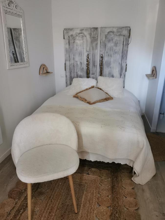 Au Poeme Du Chene, Logement Independant, Calme, Parking Gratuit Basse-Goulaine Exterior foto